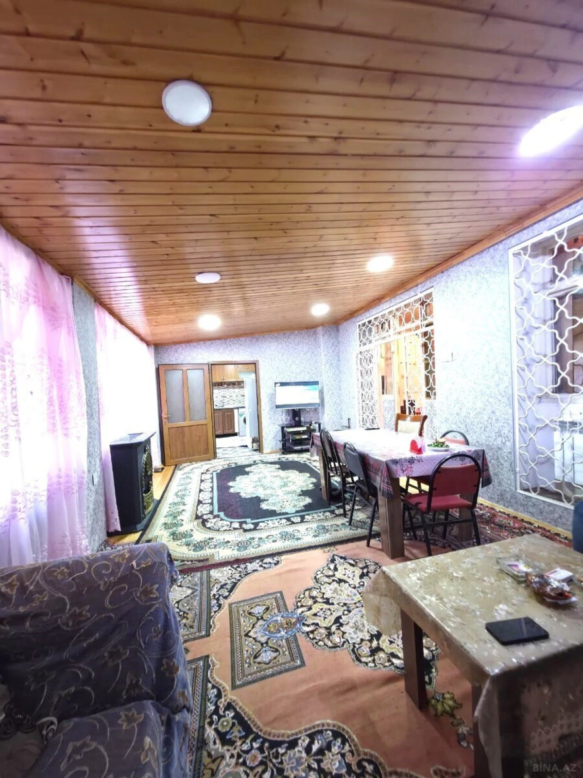 Satılır 6 otaqlı mənzil 132 m²
