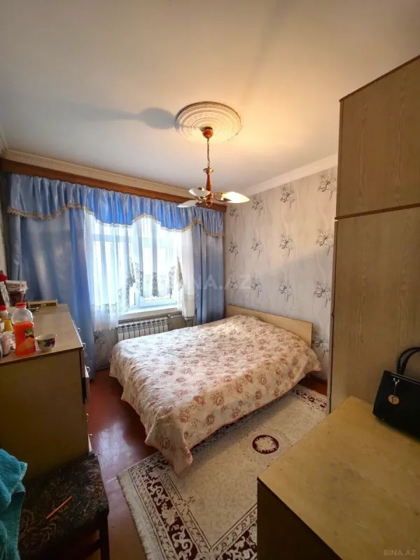 Satılır 6 otaqlı mənzil 132 m²