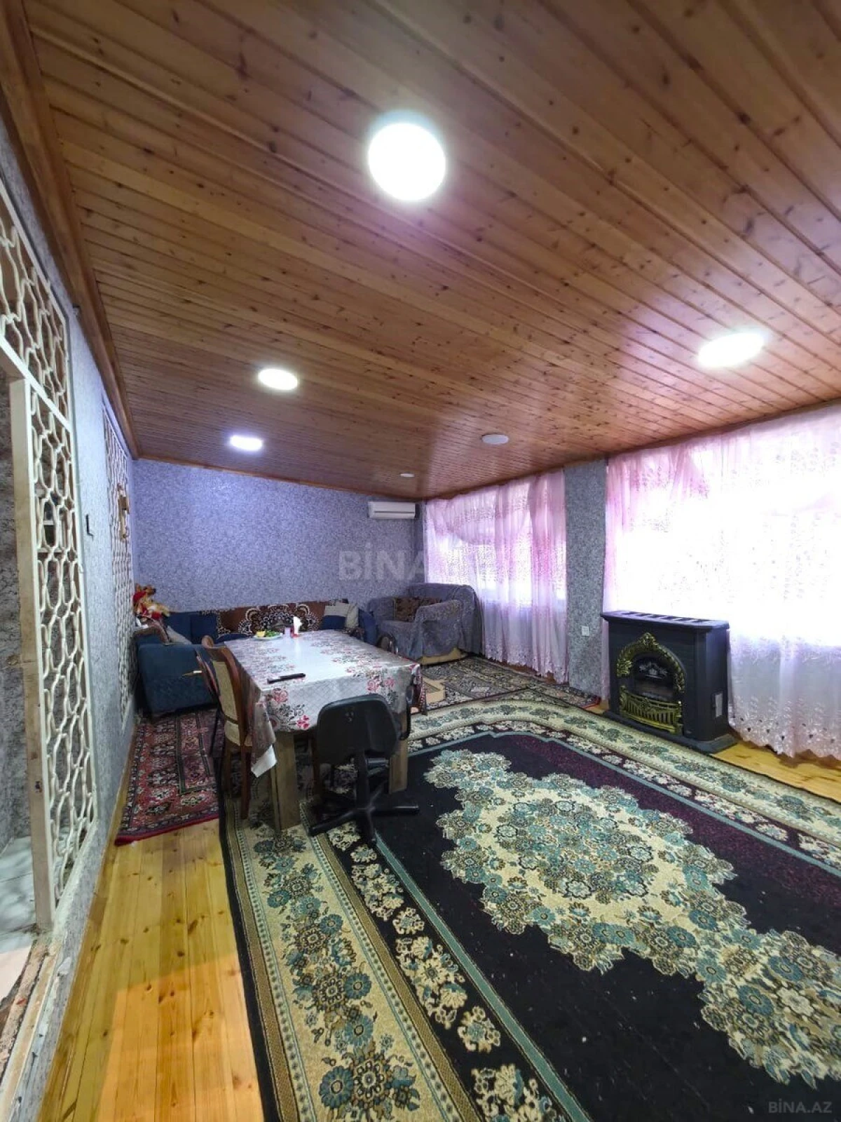 Satılır 6 otaqlı mənzil 132 m²