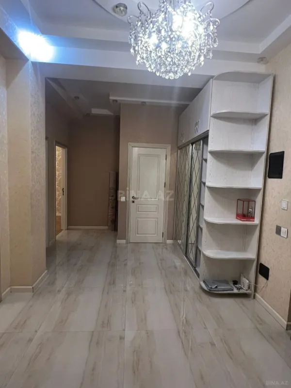 Kirayə verilir 3 otaqlı mənzil 106 m²