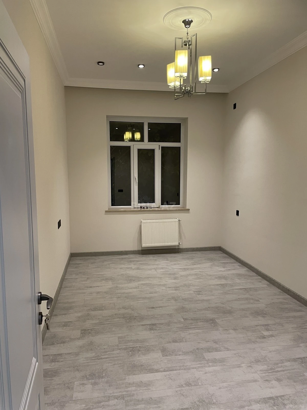 Satılır 4 otaqlı həyət evi 140 m²