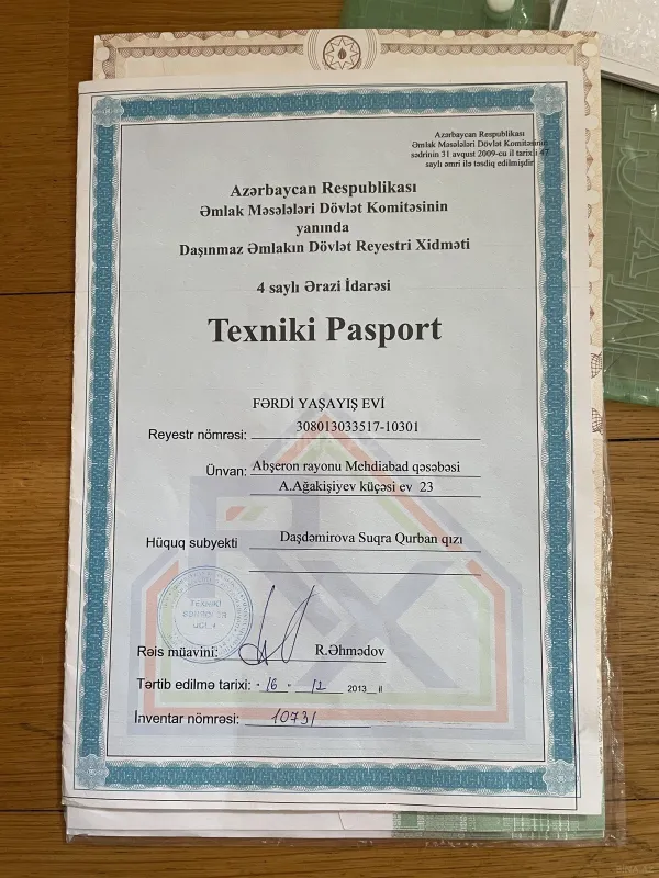 Satılır 4 otaqlı həyət evi 140 m²