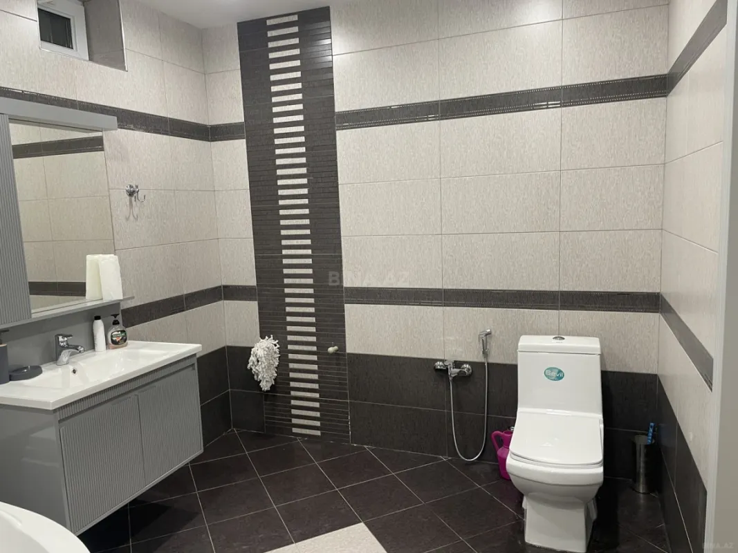 Satılır 4 otaqlı həyət evi 140 m²