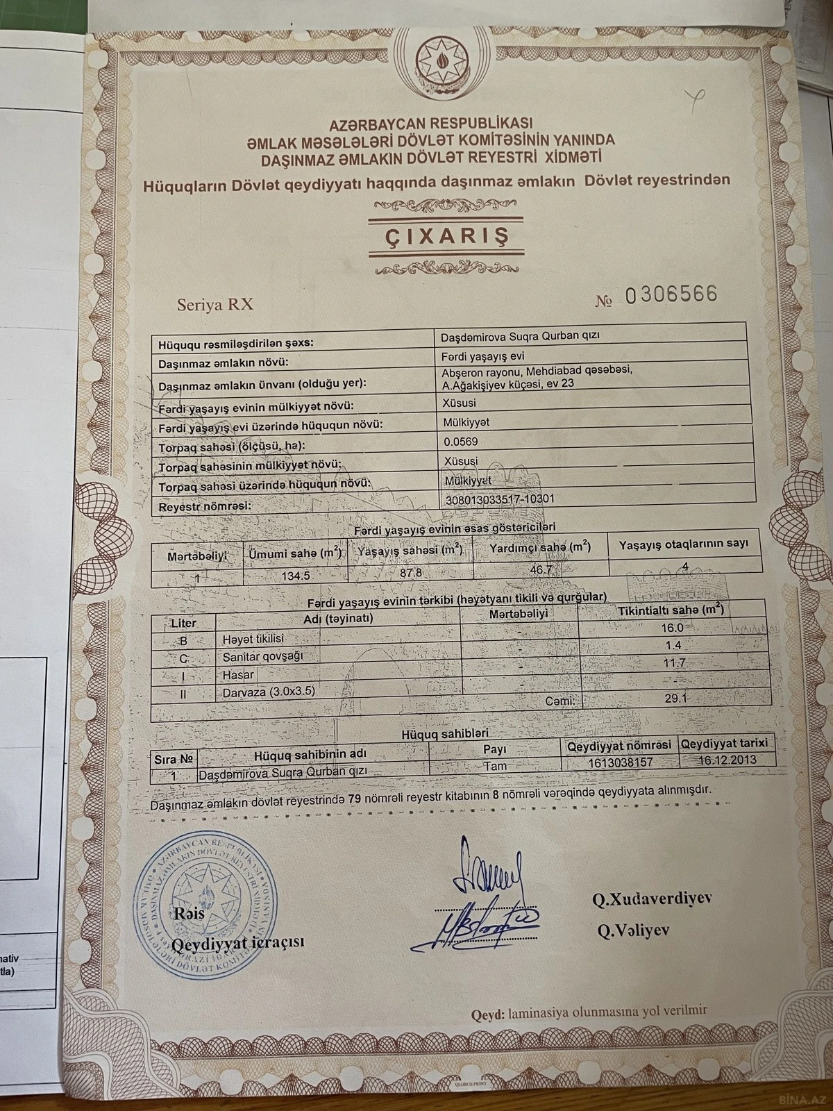 Satılır 4 otaqlı həyət evi 140 m²