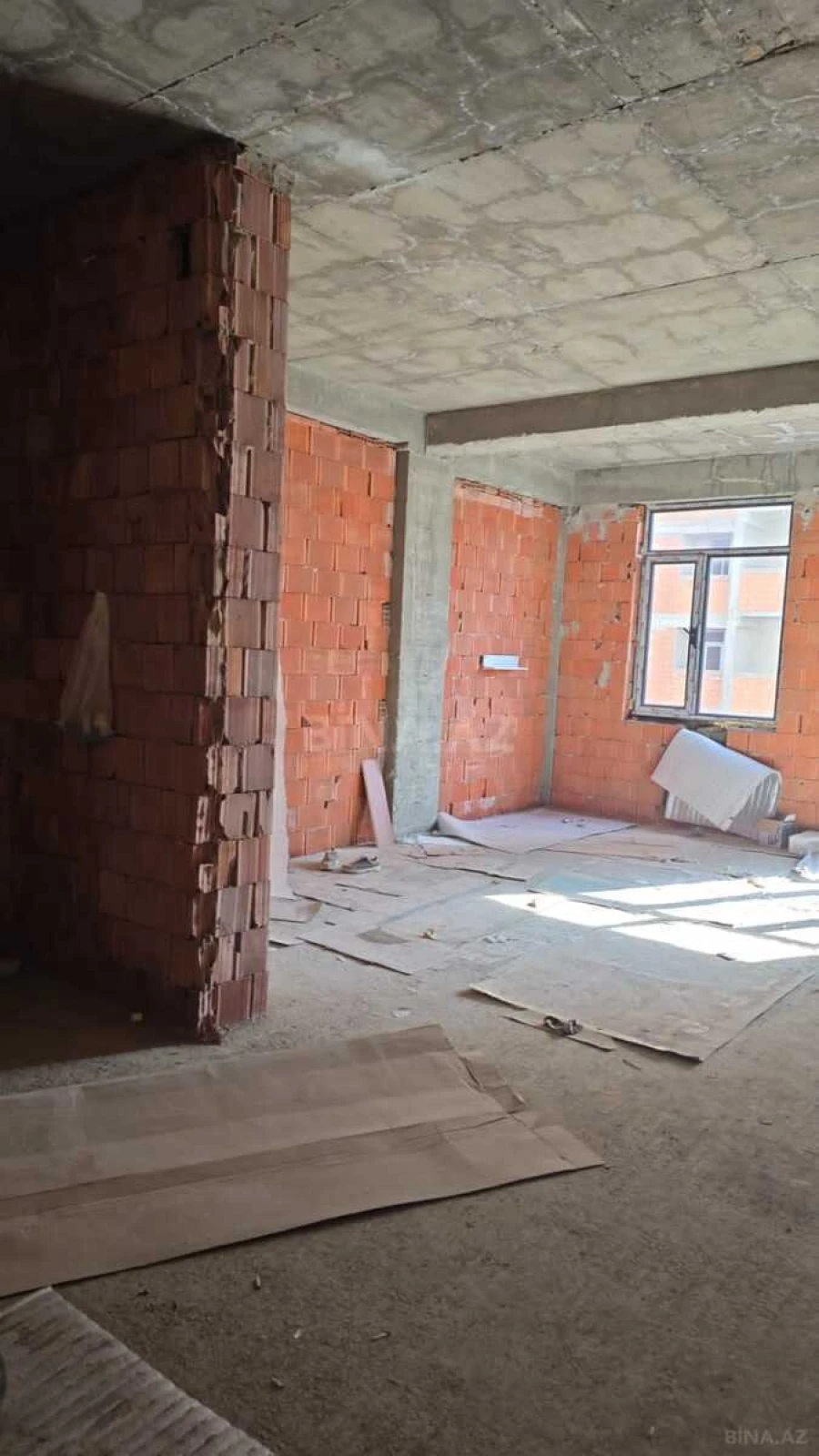 Satılır 2 otaqlı mənzil 56 m²