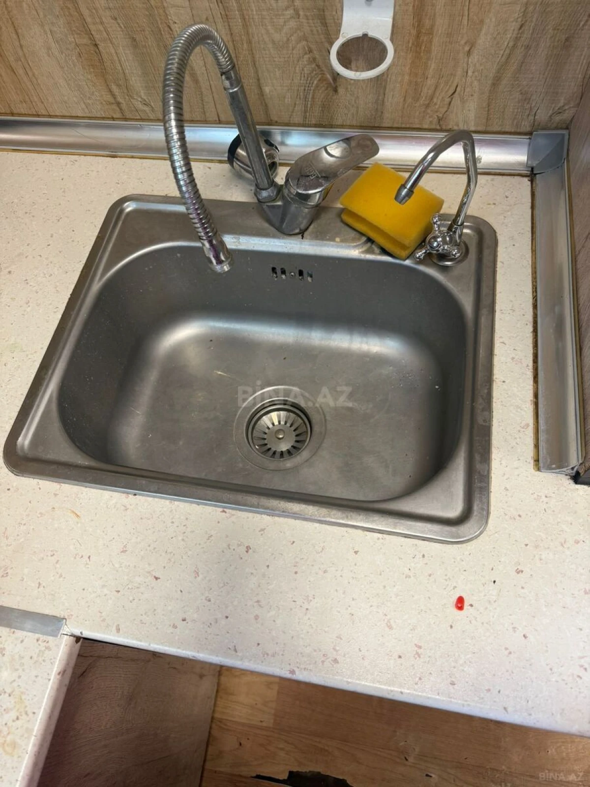 Kirayə verilir obyekt 8 m²