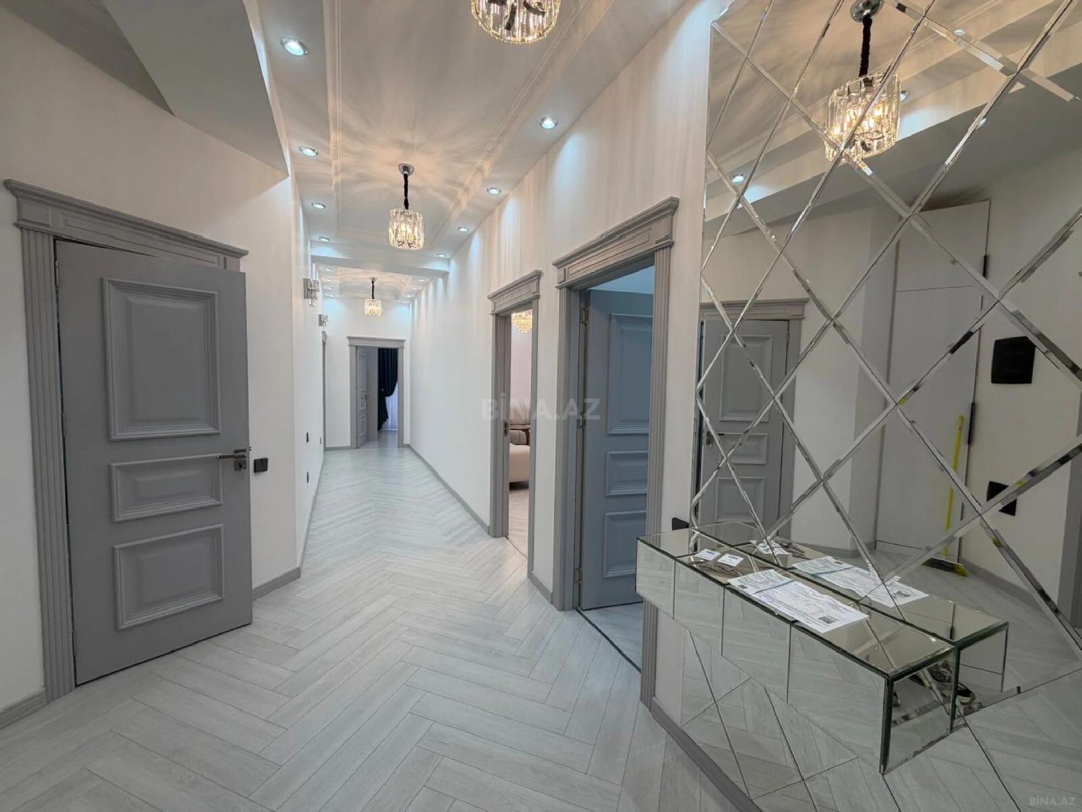 Kirayə verilir 3 otaqlı mənzil 140 m²