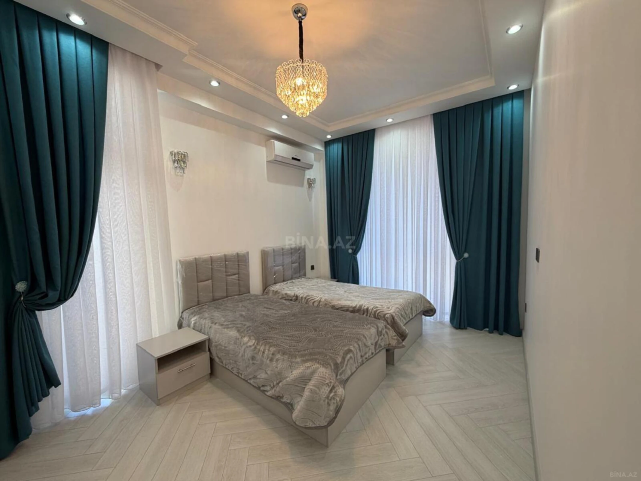Kirayə verilir 3 otaqlı mənzil 140 m²
