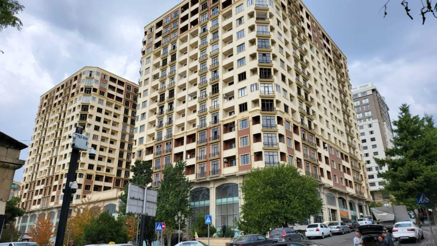 Satılır 3 otaqlı mənzil 100 m²