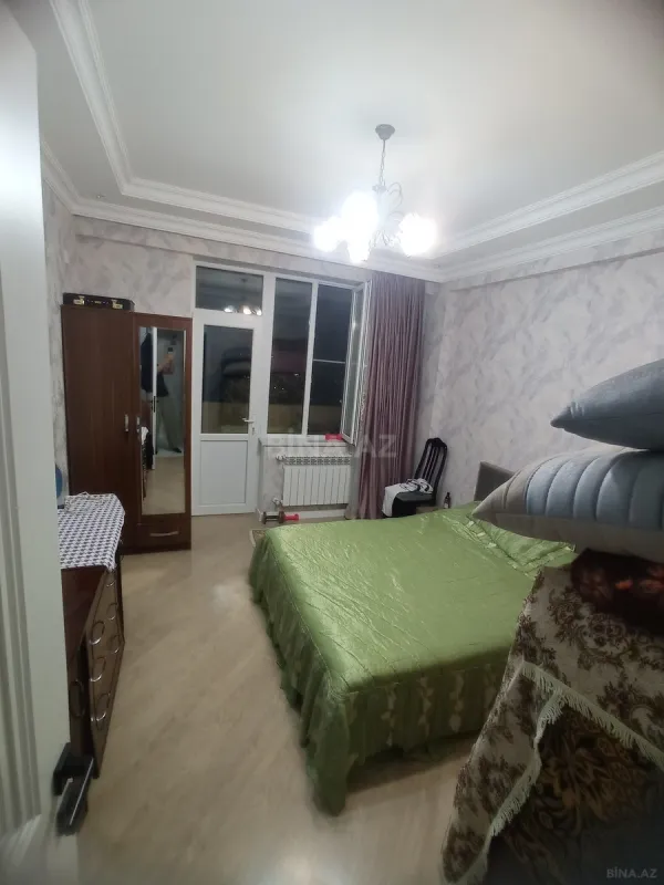 Satılır 4 otaqlı mənzil 108 m²