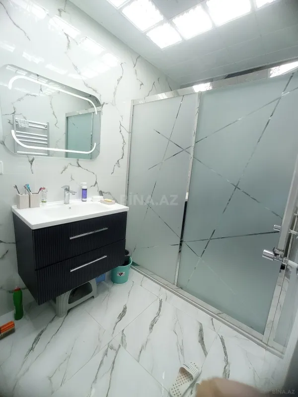 Satılır 4 otaqlı mənzil 108 m²