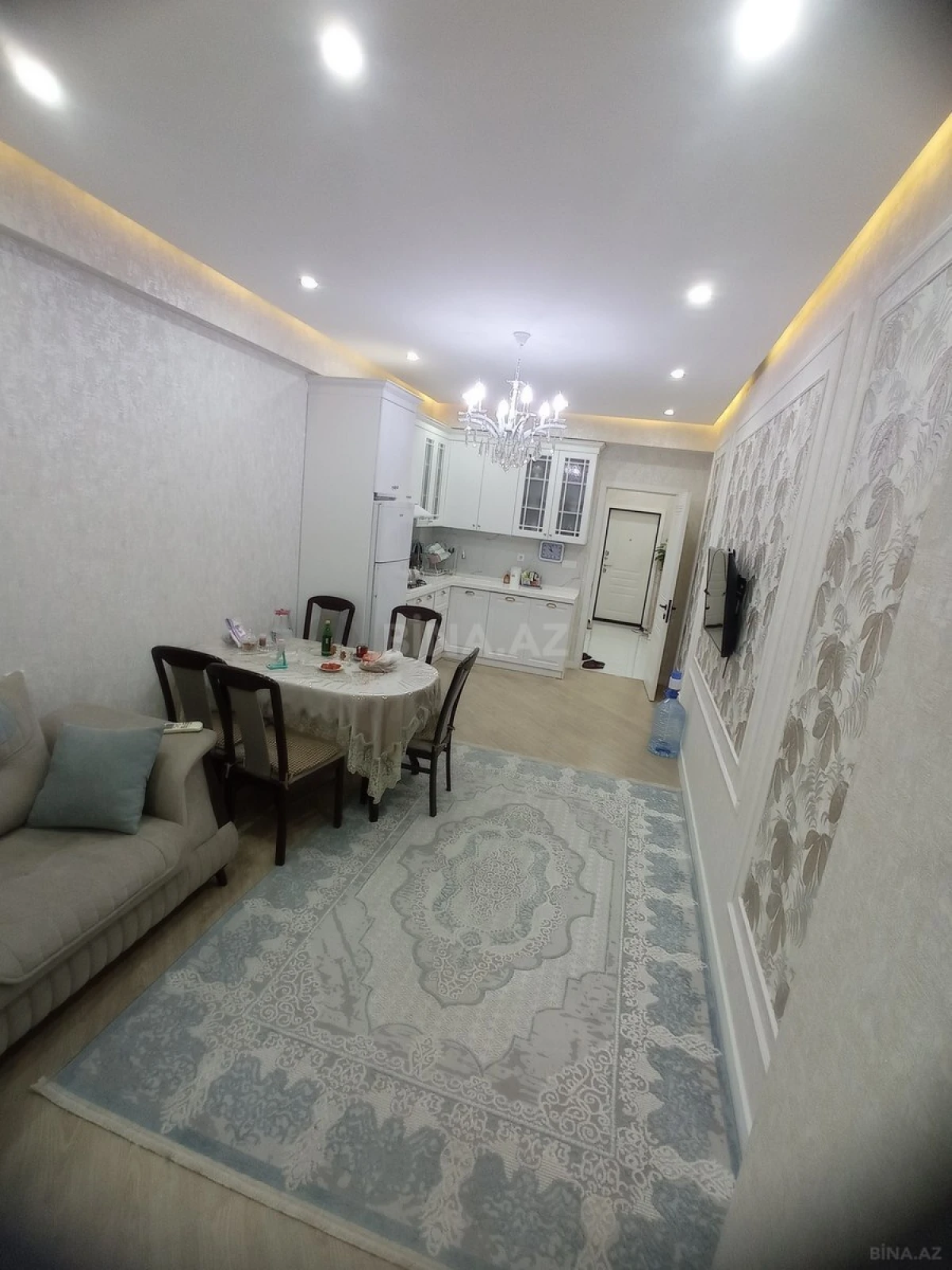 Satılır 4 otaqlı mənzil 108 m²