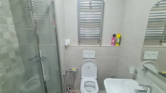 Kirayə verilir 2 otaqlı mənzil 50 m²