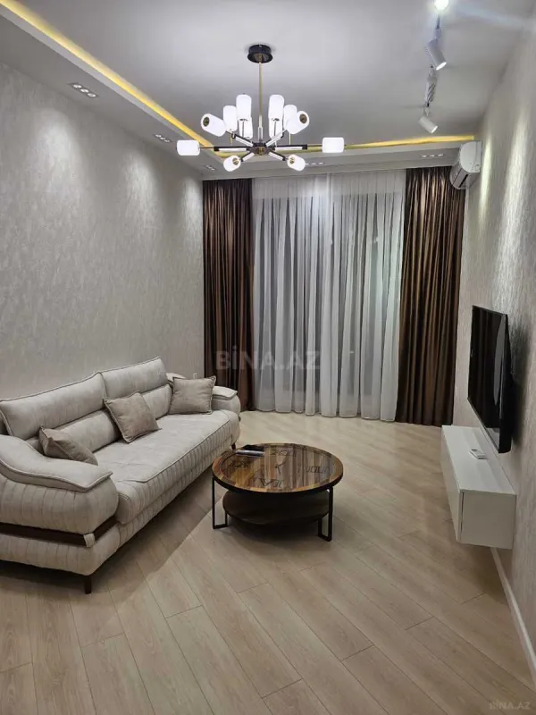 Kirayə verilir 2 otaqlı mənzil 60 m²