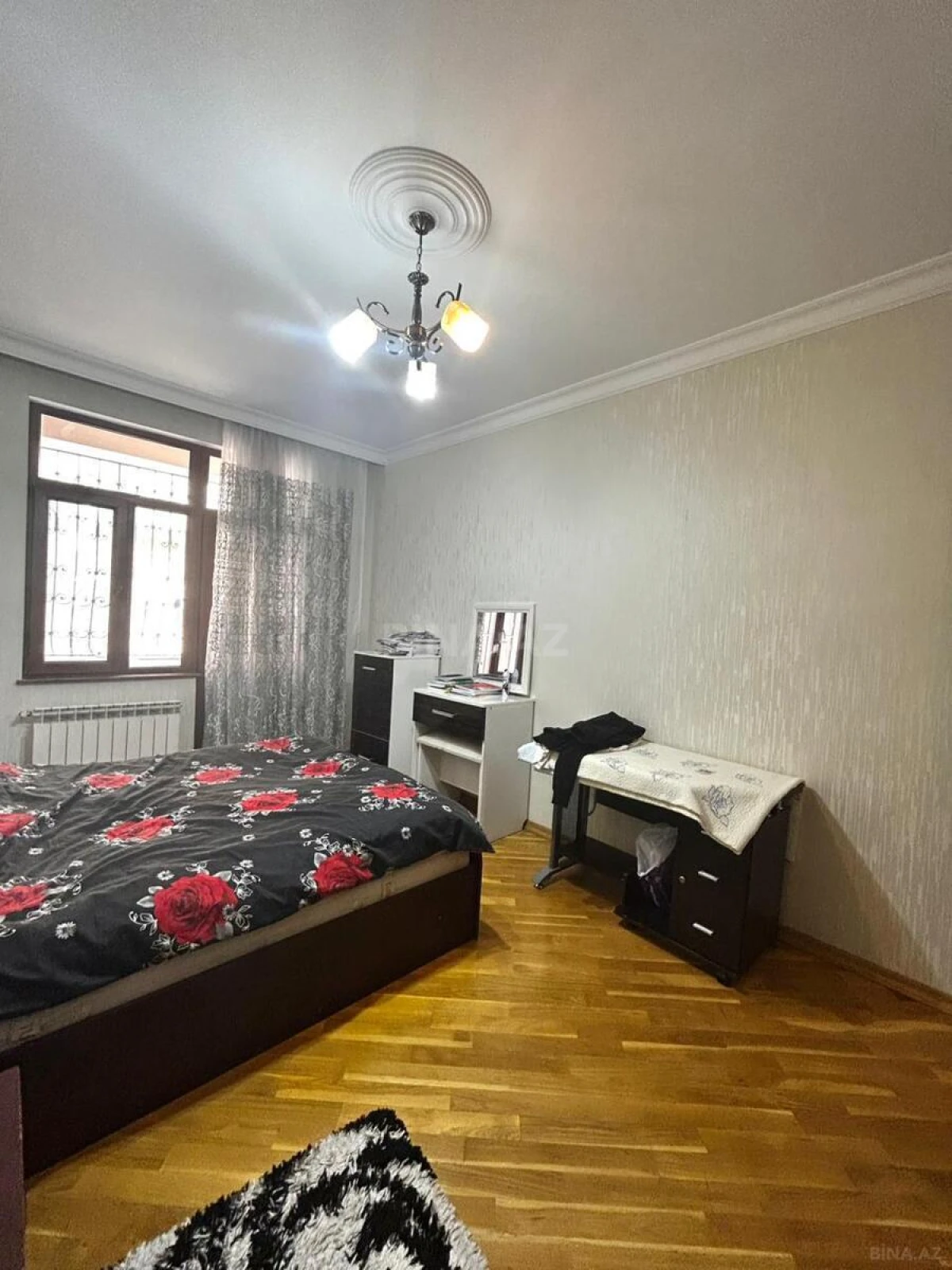 Satılır 3 otaqlı mənzil 125 m²