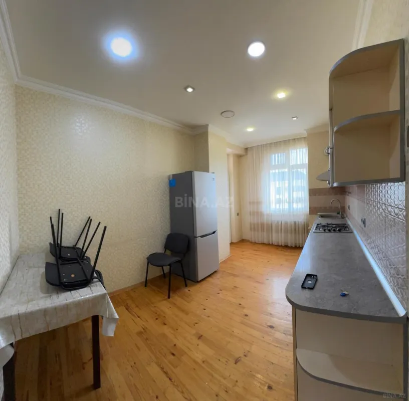 Satılır 3 otaqlı mənzil 110 m²