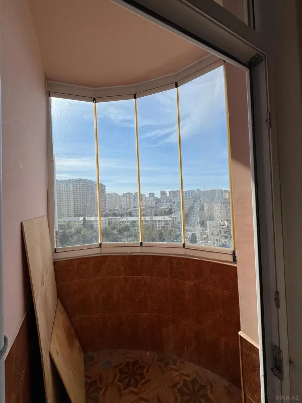 Satılır 3 otaqlı mənzil 110 m²