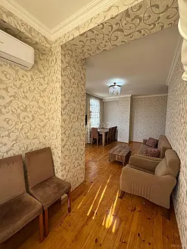 Satılır 3 otaqlı mənzil 110 m²