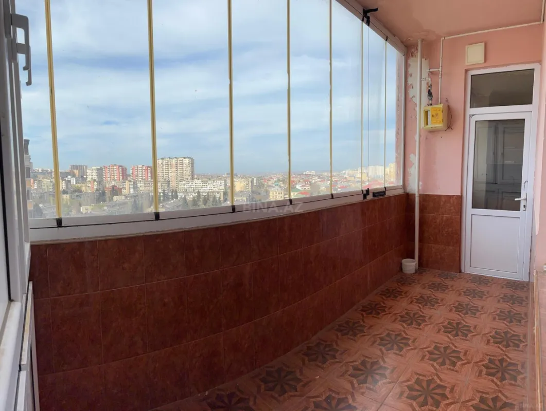 Satılır 3 otaqlı mənzil 110 m²