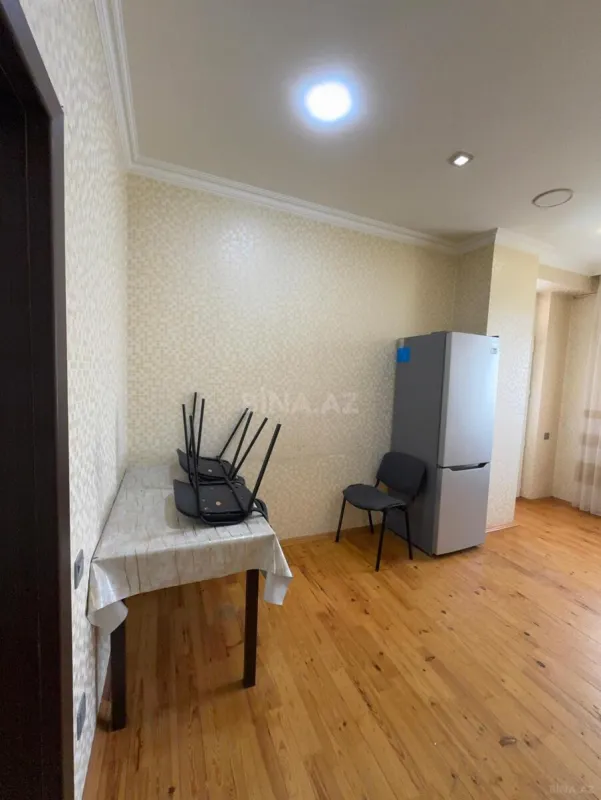 Satılır 3 otaqlı mənzil 110 m²