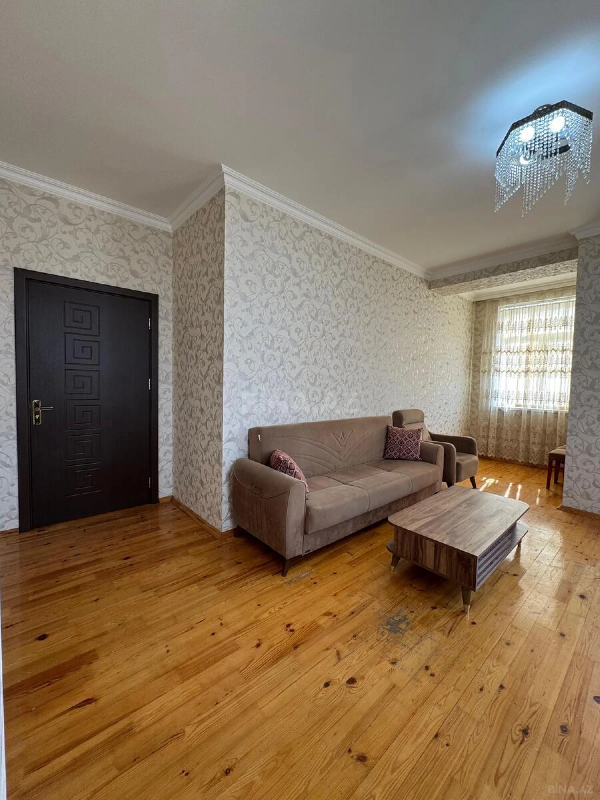 Satılır 3 otaqlı mənzil 110 m²
