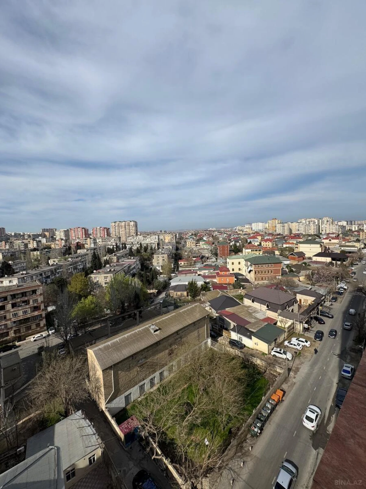 Satılır 3 otaqlı mənzil 110 m²