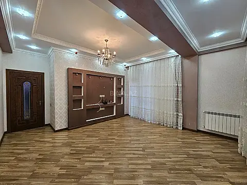 Satılır 3 otaqlı mənzil 105 m²