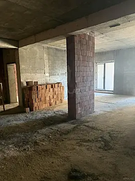 Satılır 2 otaqlı mənzil 107 m²