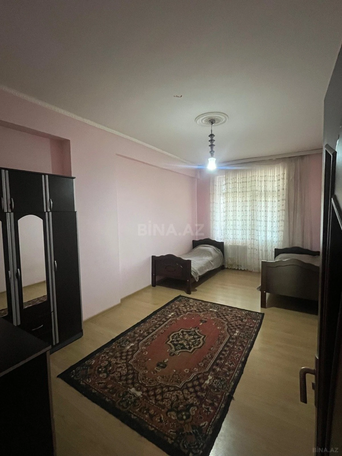 Kirayə verilir 3 otaqlı mənzil 130 m²