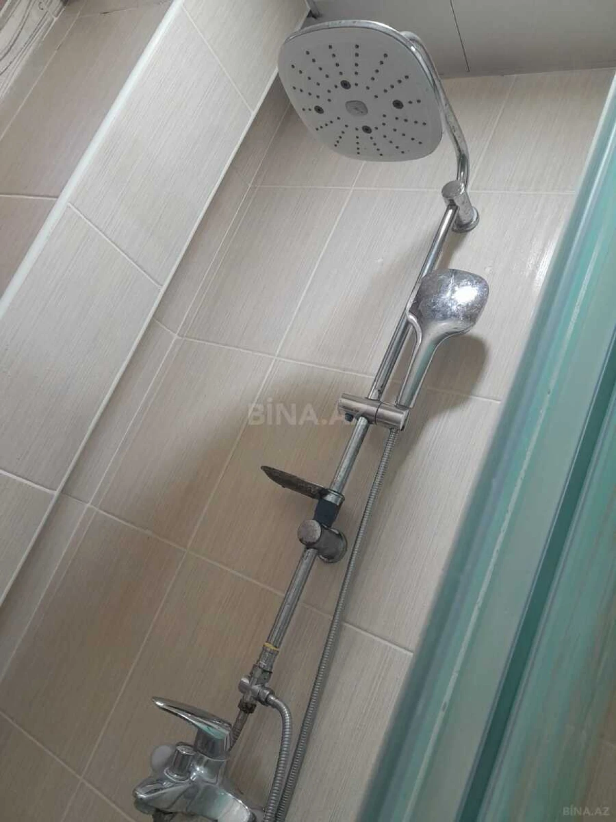 Kirayə verilir 2 otaqlı mənzil 65 m²