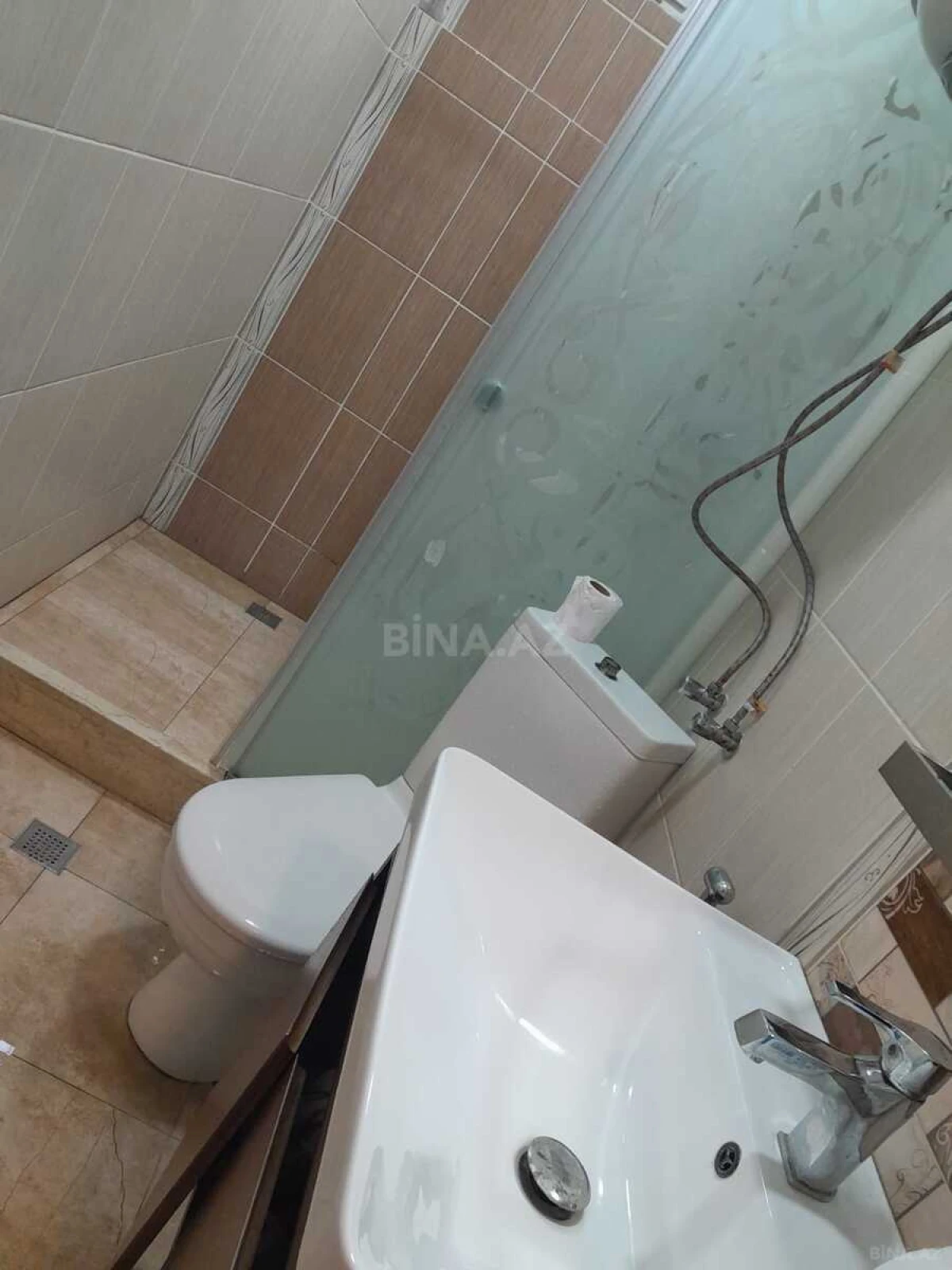 Kirayə verilir 2 otaqlı mənzil 65 m²