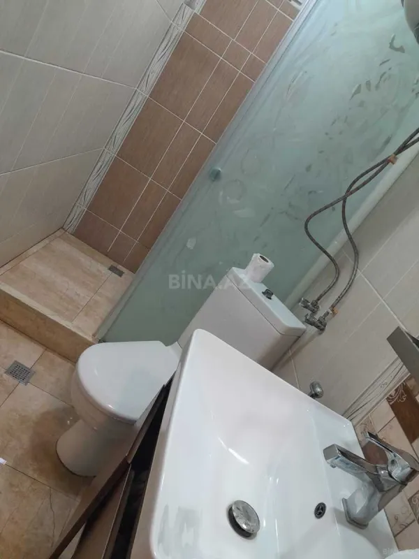 Kirayə verilir 2 otaqlı mənzil 65 m²