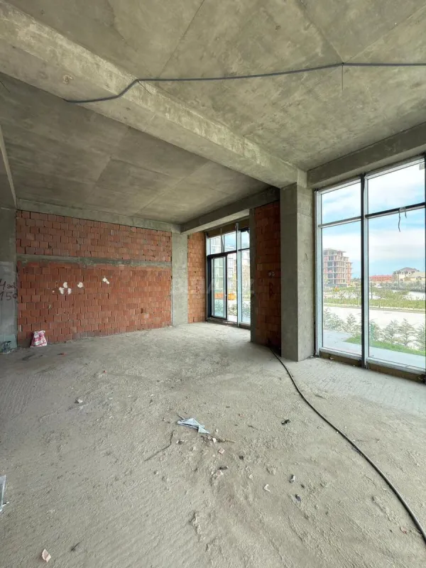 Satılır 3 otaqlı mənzil 117 m²