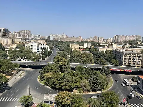 Satılır 3 otaqlı mənzil 101 m²