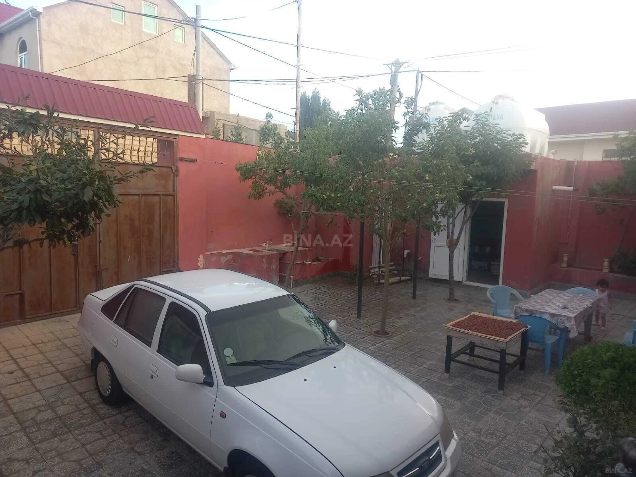Satılır 5 otaqlı həyət evi 120 m²
