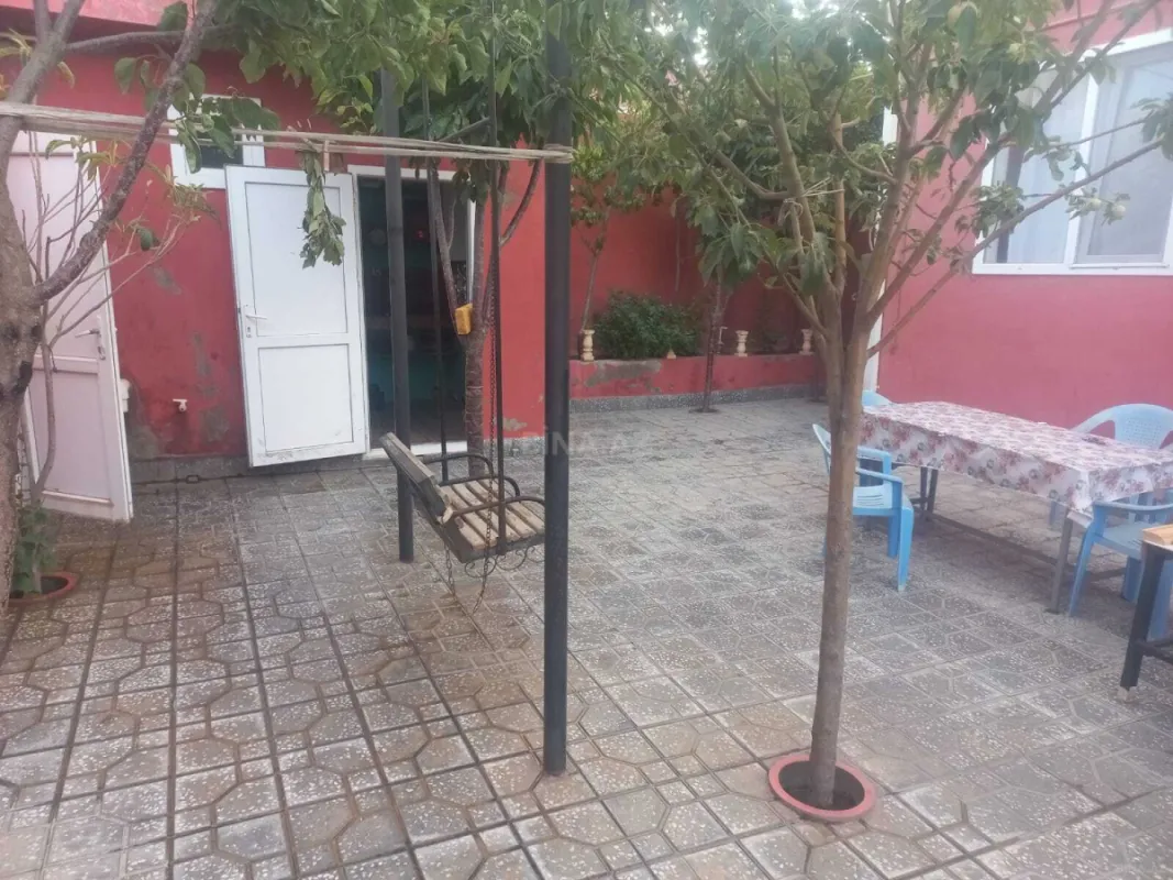 Satılır 5 otaqlı həyət evi 120 m²