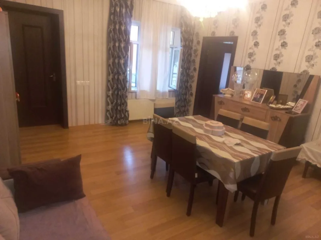 Satılır 5 otaqlı həyət evi 120 m²