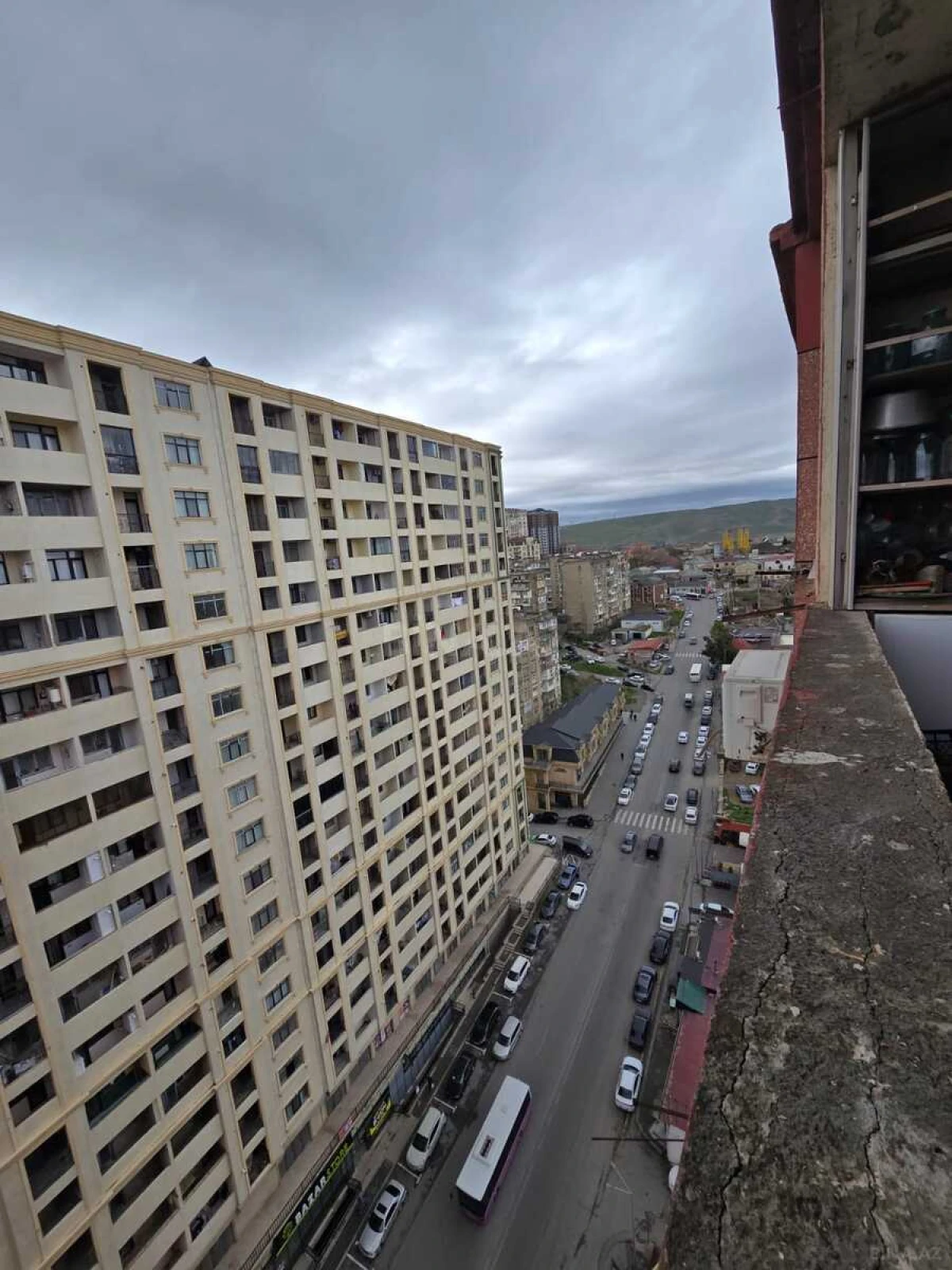 Satılır 3 otaqlı mənzil 91 m²