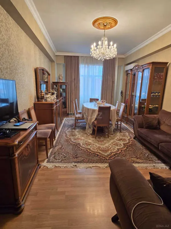 Satılır 3 otaqlı mənzil 91 m²