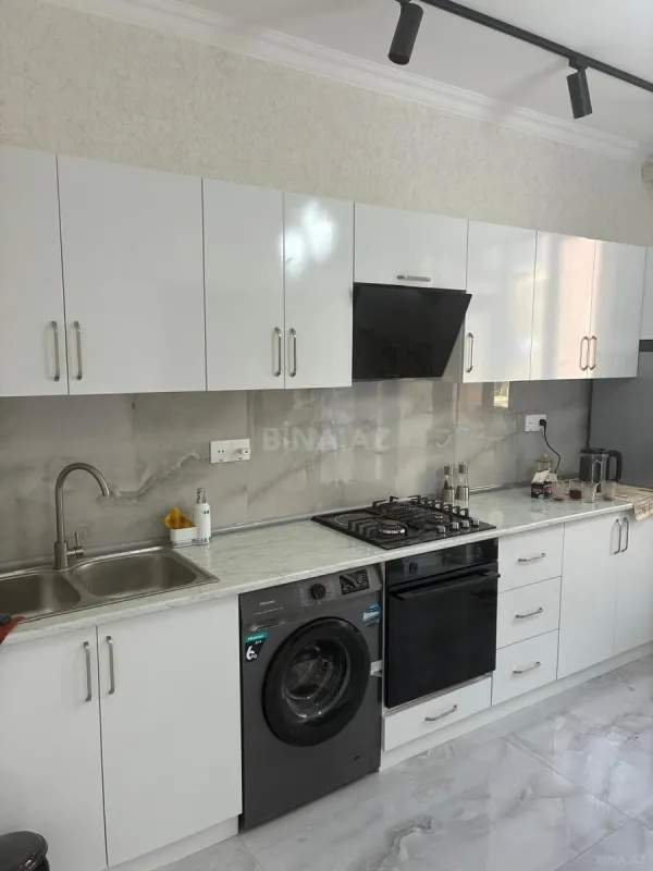 Kirayə verilir 2 otaqlı mənzil 70 m²