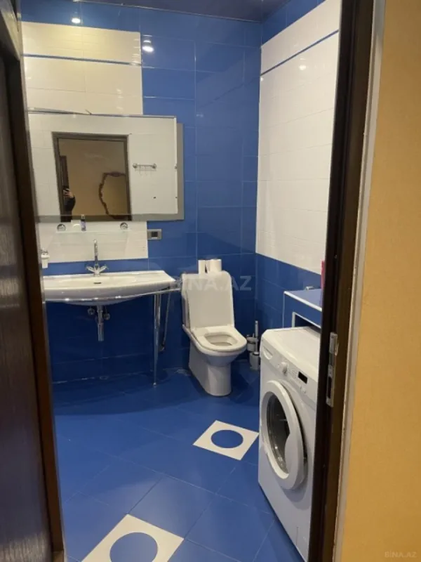 Satılır 3 otaqlı mənzil 165 m²