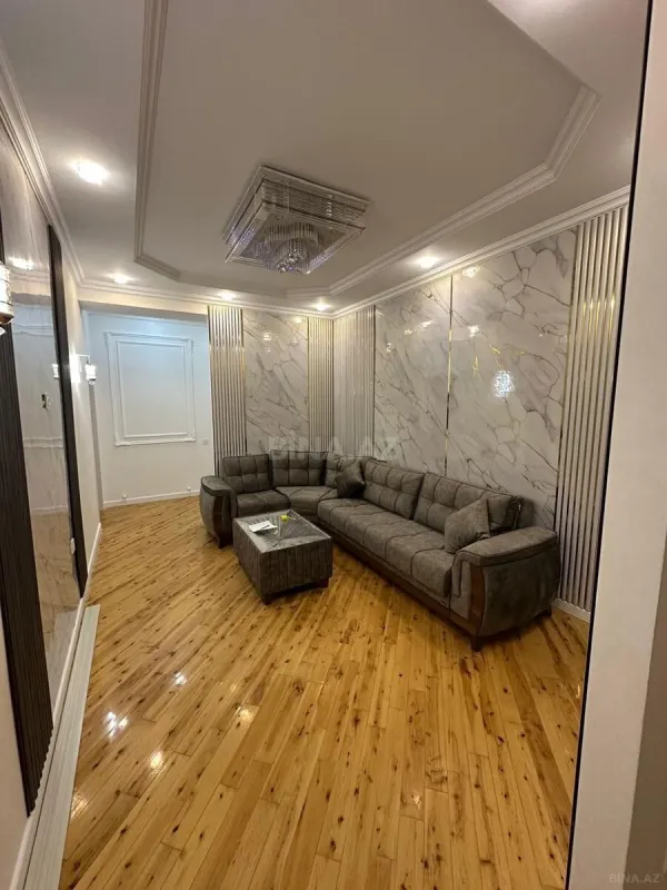 Kirayə verilir 4 otaqlı mənzil 127 m²