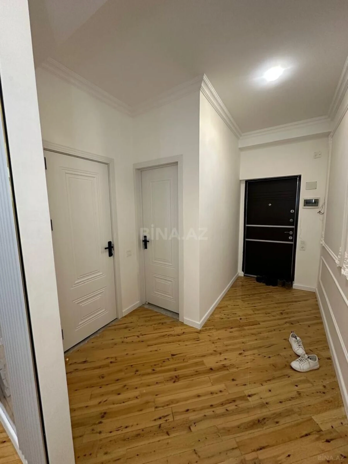 Kirayə verilir 4 otaqlı mənzil 127 m²
