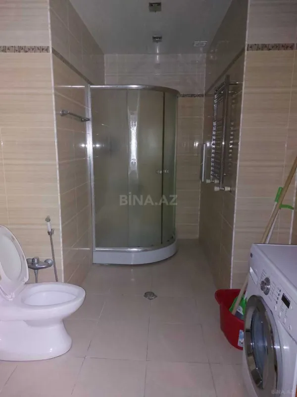 Kirayə verilir 3 otaqlı mənzil 121 m²