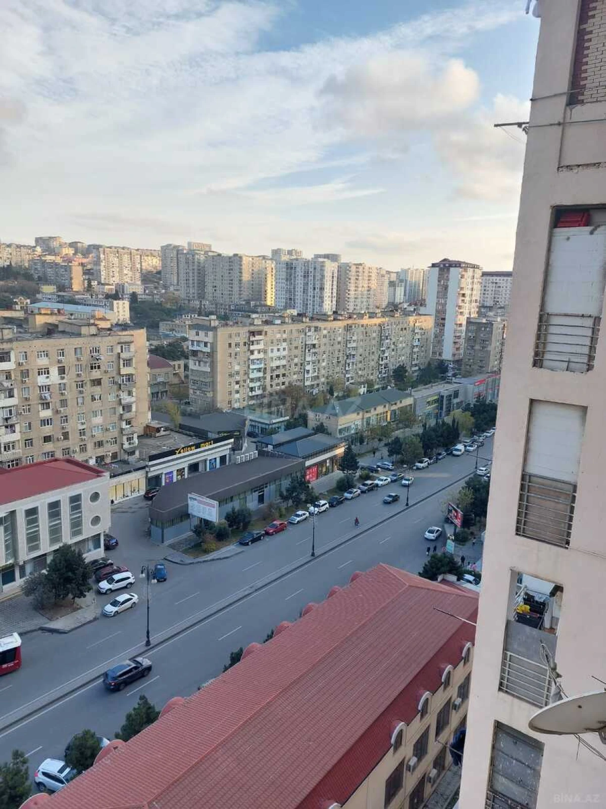 Kirayə verilir 3 otaqlı mənzil 121 m²