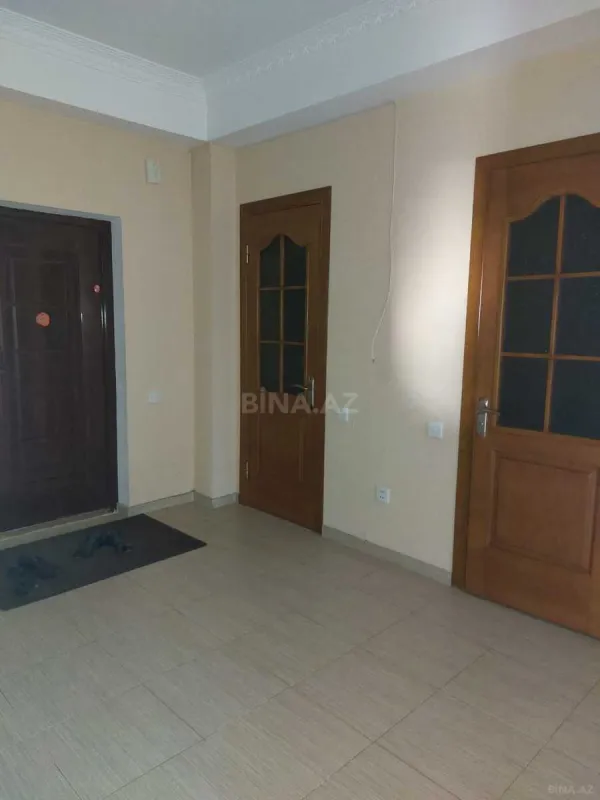 Kirayə verilir 3 otaqlı mənzil 121 m²