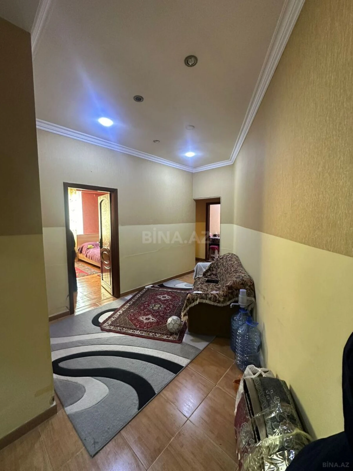 Satılır 3 otaqlı mənzil 110 m²