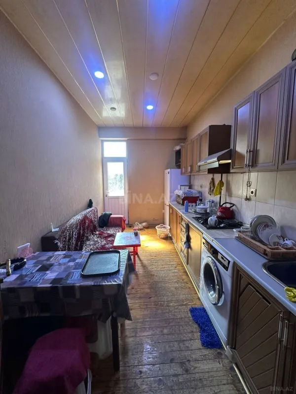 Satılır 3 otaqlı mənzil 110 m²