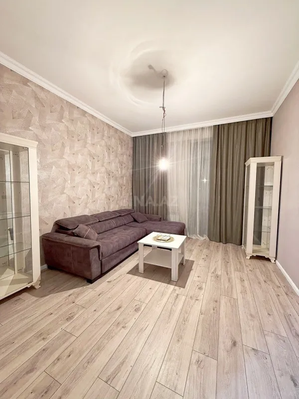 Satılır 3 otaqlı mənzil 92 m²