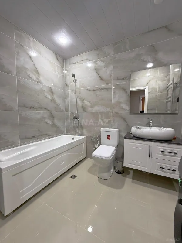 Satılır 3 otaqlı mənzil 92 m²